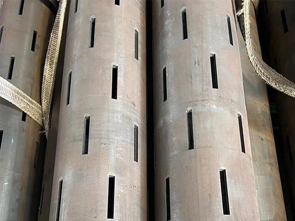 2 staggered stainless steel slotted liners