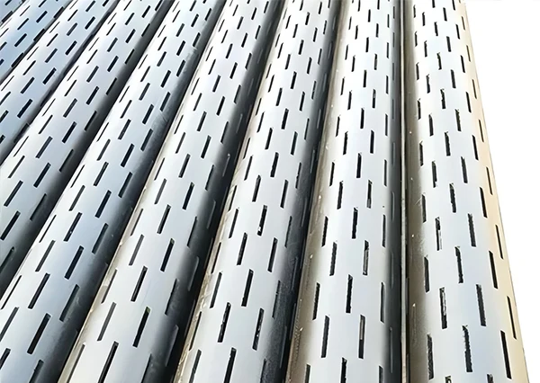 Neatly arranged staggered slotted liners